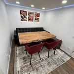 Traumwohnung 3 Zi Im Gruenen Retro Terrasse, Garten, Grill, Wifi * Hove (Rhein-Sieg)