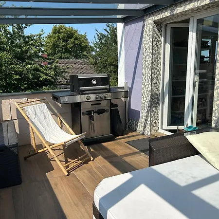 Traumwohnung 3 Zi Im Gruenen Retro Terrasse, Garten, Grill, Wifi דירה