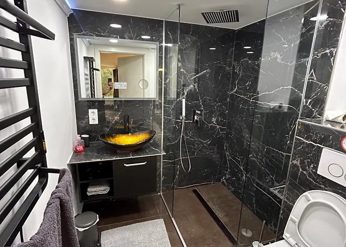 Traumwohnung 3 Zi Im Gruenen Retro Terrasse, Garten, Grill, Wifi Hove (Rhein-Sieg)