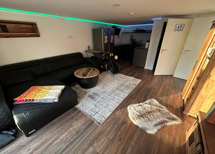 Διαμέρισμα Traumwohnung 3 Zi Im Gruenen Retro Terrasse, Garten, Grill, Wifi *